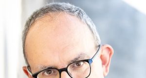 Andrea Lolli a teatro -“L’Albero di Natale” Andrea Lolli a teatro con “L’Albero di Natale”