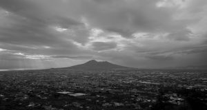 SOTTO LE NUVOLE di Gianfranco Rosi dal 18 settembre in sala OTTO LE NUVOLE di Gianfranco Rosi dal 18 settembre in sala